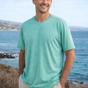 Tommy Bahama IslandZone Bay Stripe V-Neck T-Shirt Mens L Green Performance Tee